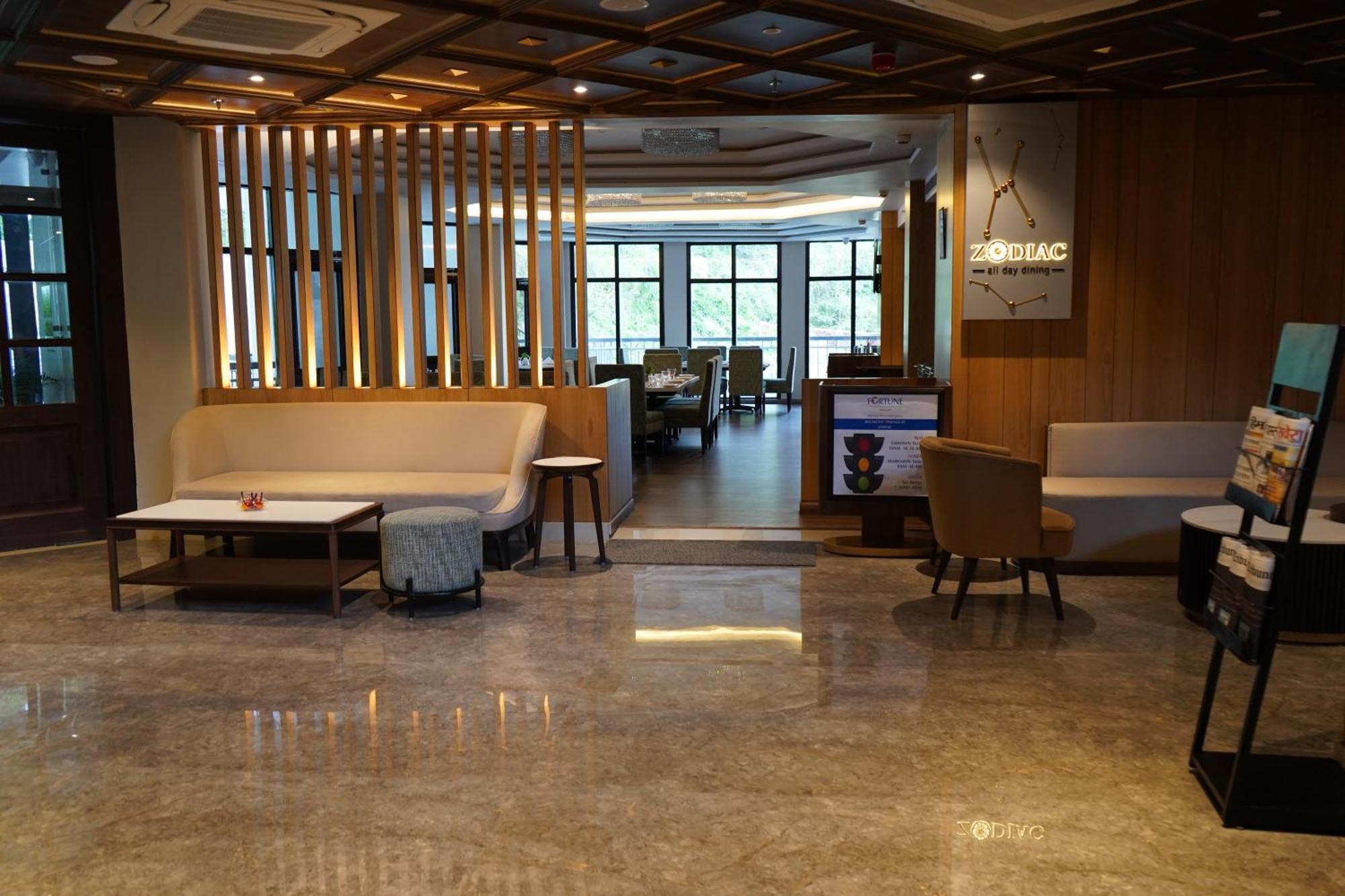 Fortune Khajjiar - Member Itc Hotels' Group Eksteriør bilde